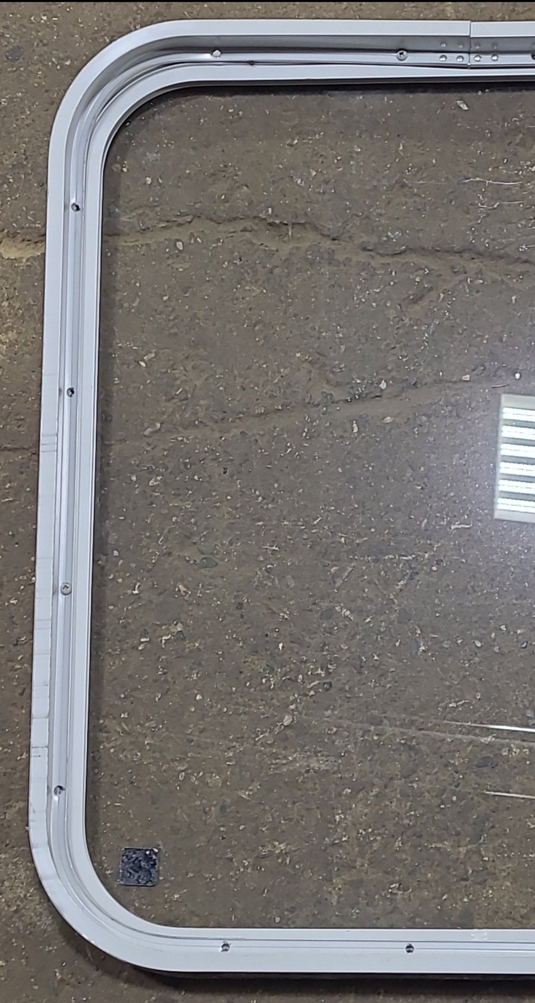 Used White Radius Non Opening Window : 23 1/2