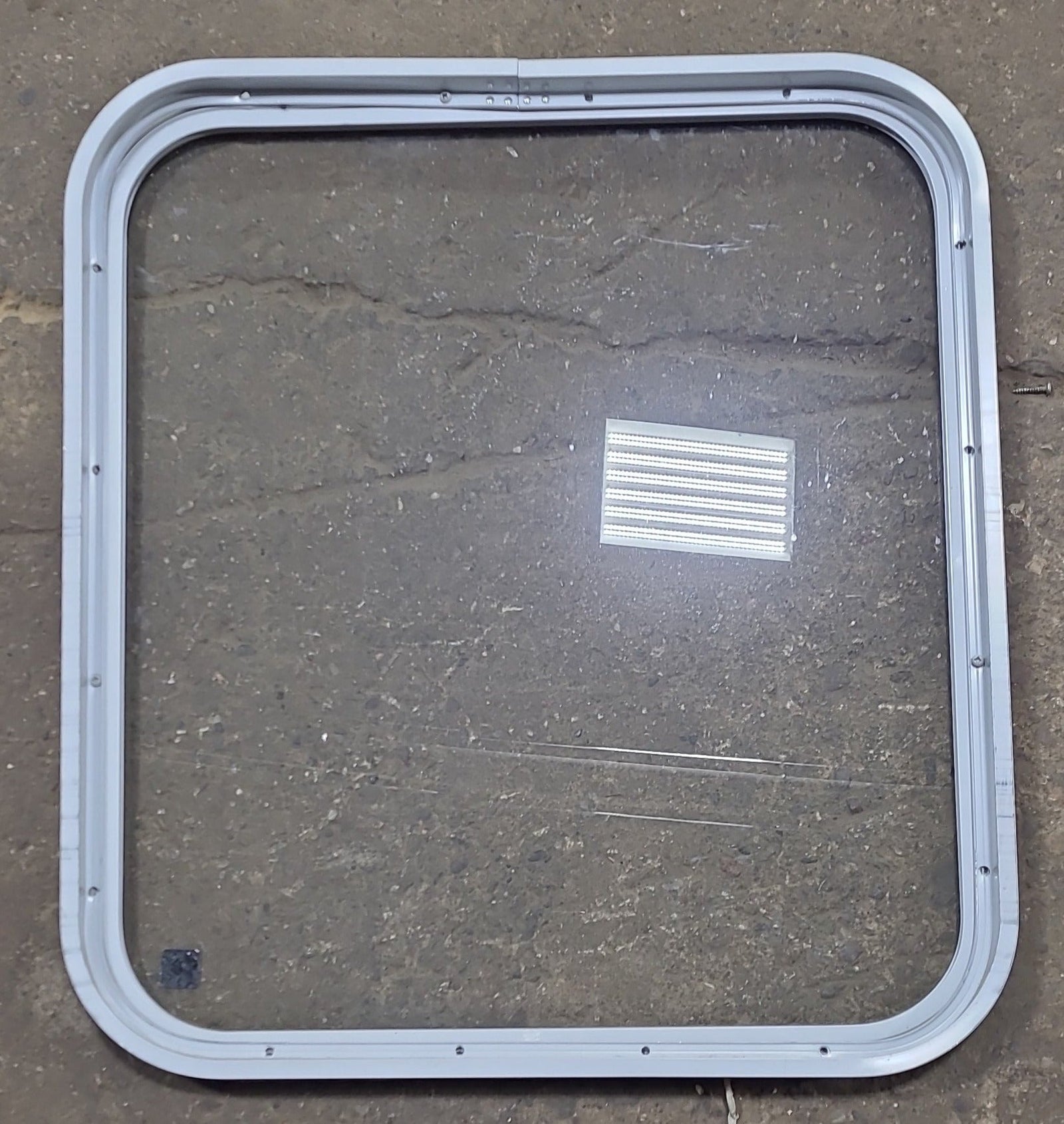 Used White Radius Non Opening Window : 23 1/2