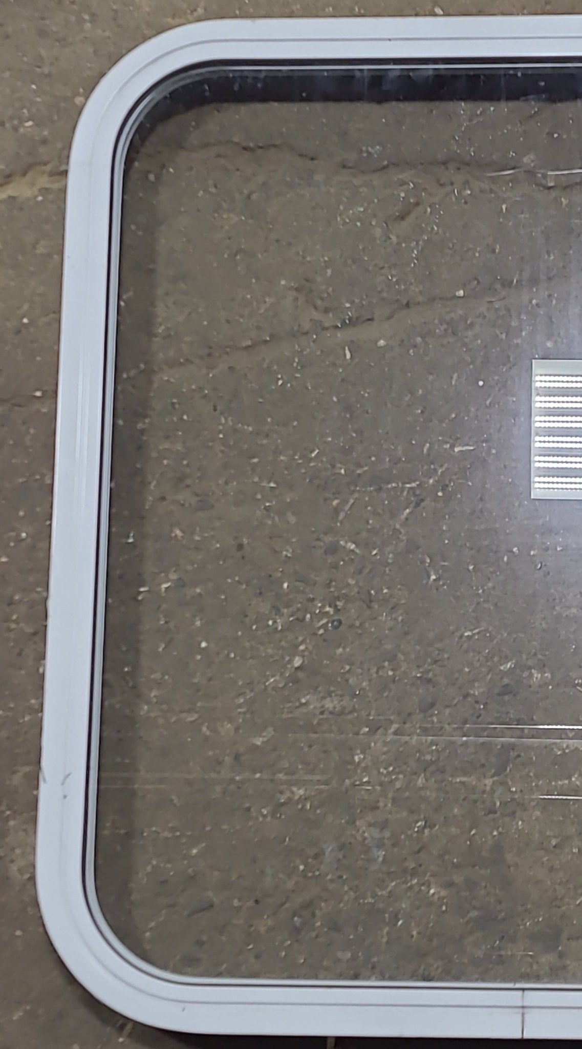 Used White Radius Non Opening Window : 23 1/2