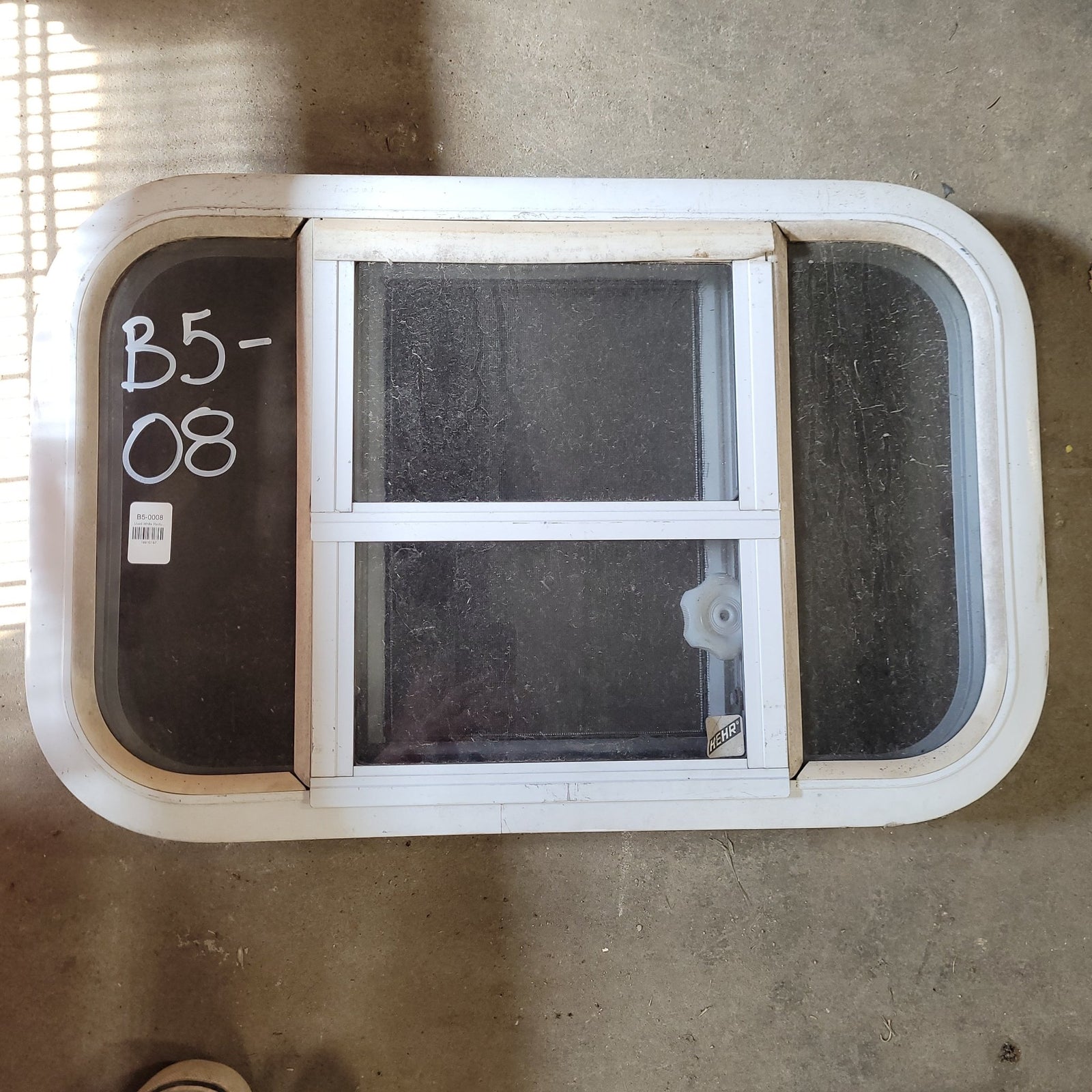 Used White Radius Opening Window : 24 X 15 X 2