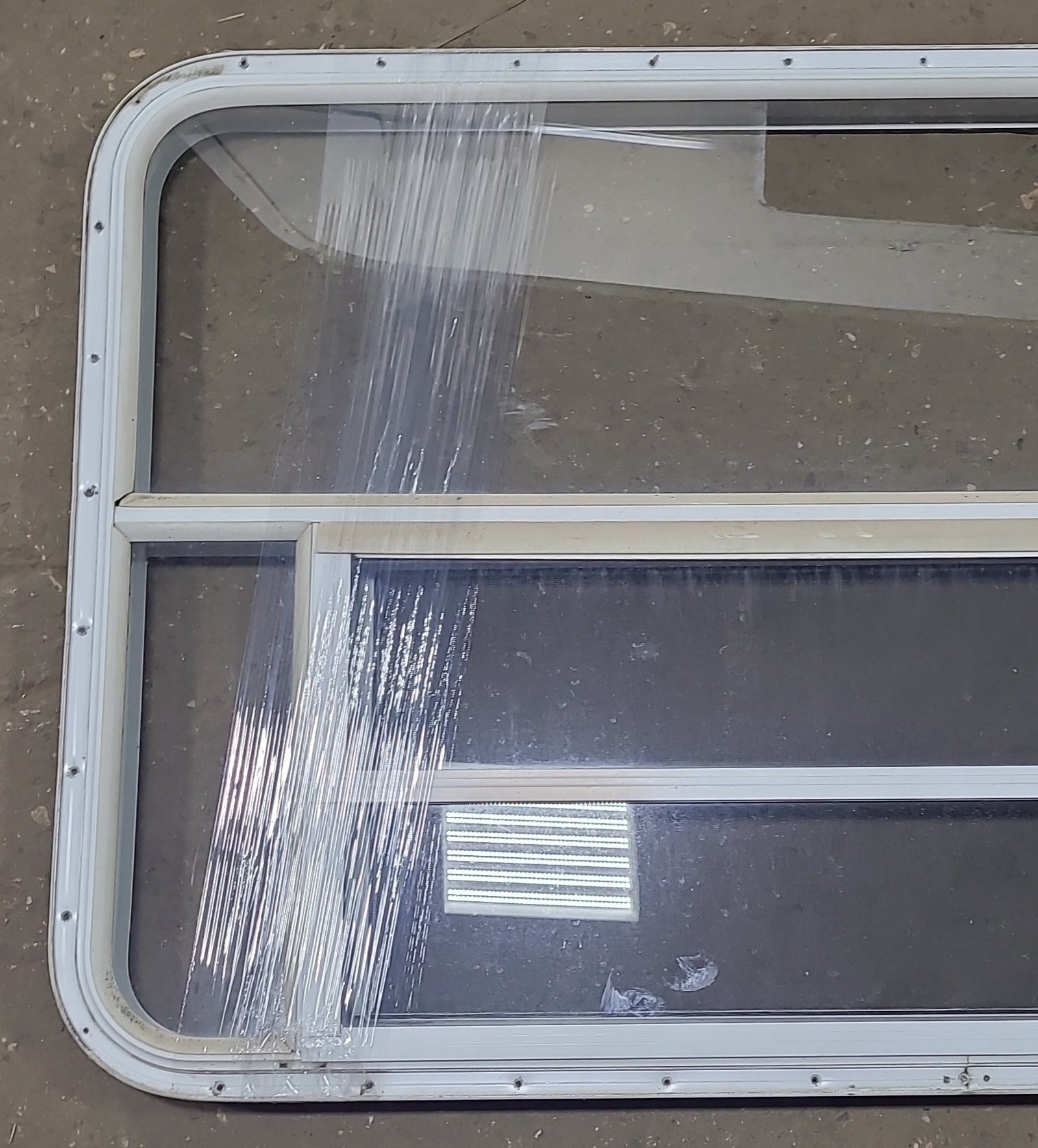 Used White Radius Opening Window : 47 3/4